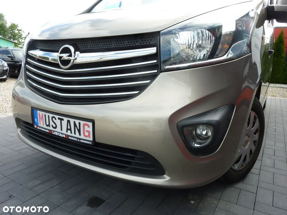 Opel Vivaro - 31