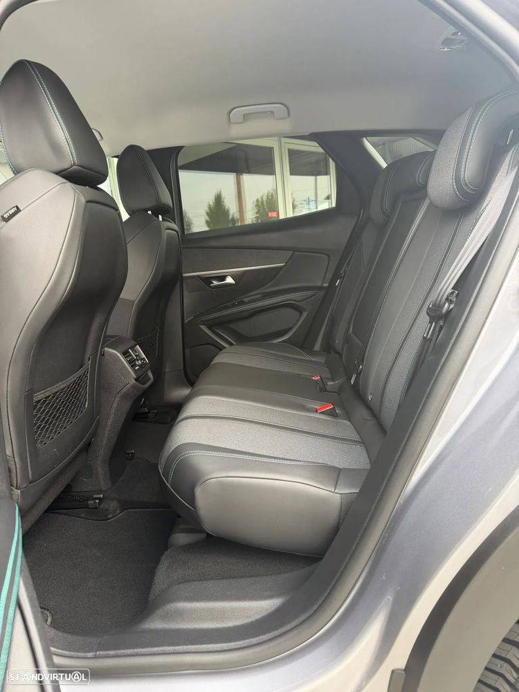 Peugeot 3008 1.5 BlueHDi Allure Pack EAT8 - 22