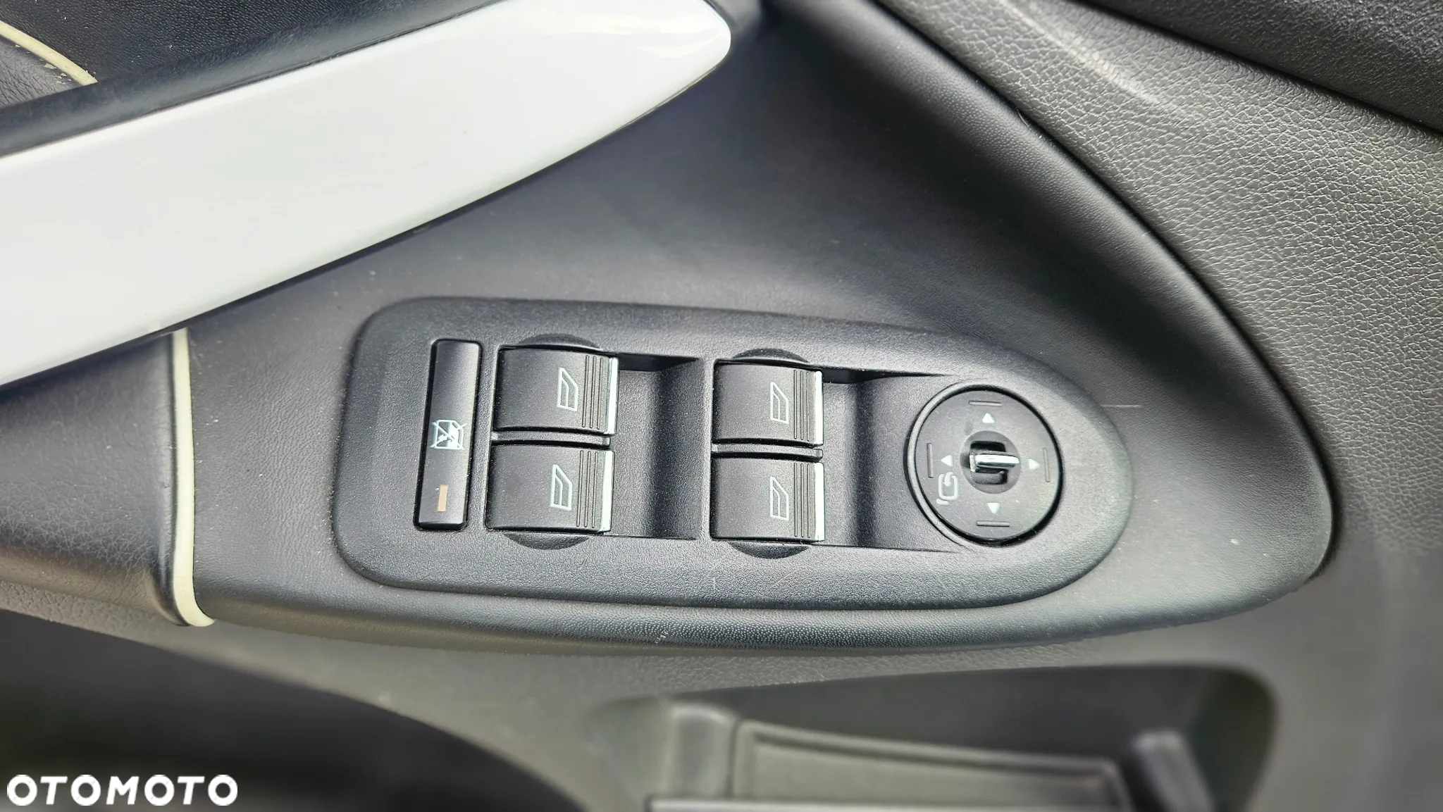 Ford Kuga 2.0 TDCi 4x4 Individual - 18