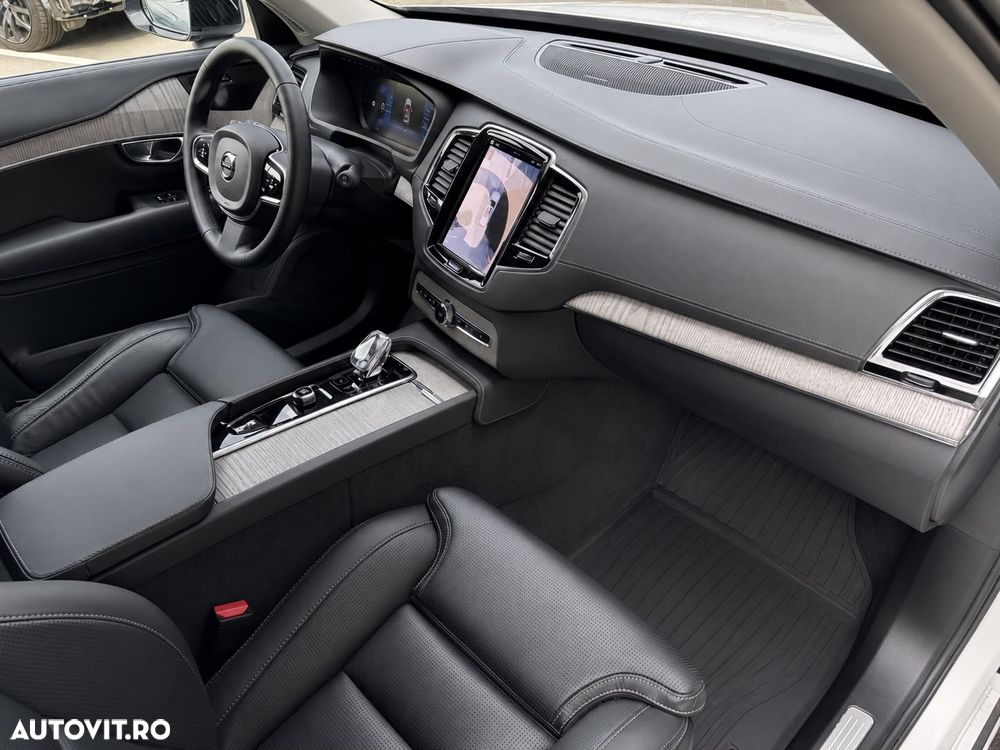Volvo XC 90 B5 D AWD Plus Bright - 13