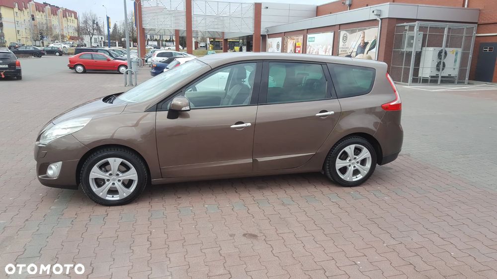 Renault Scenic 1.4 16V TCE Privilege - 8