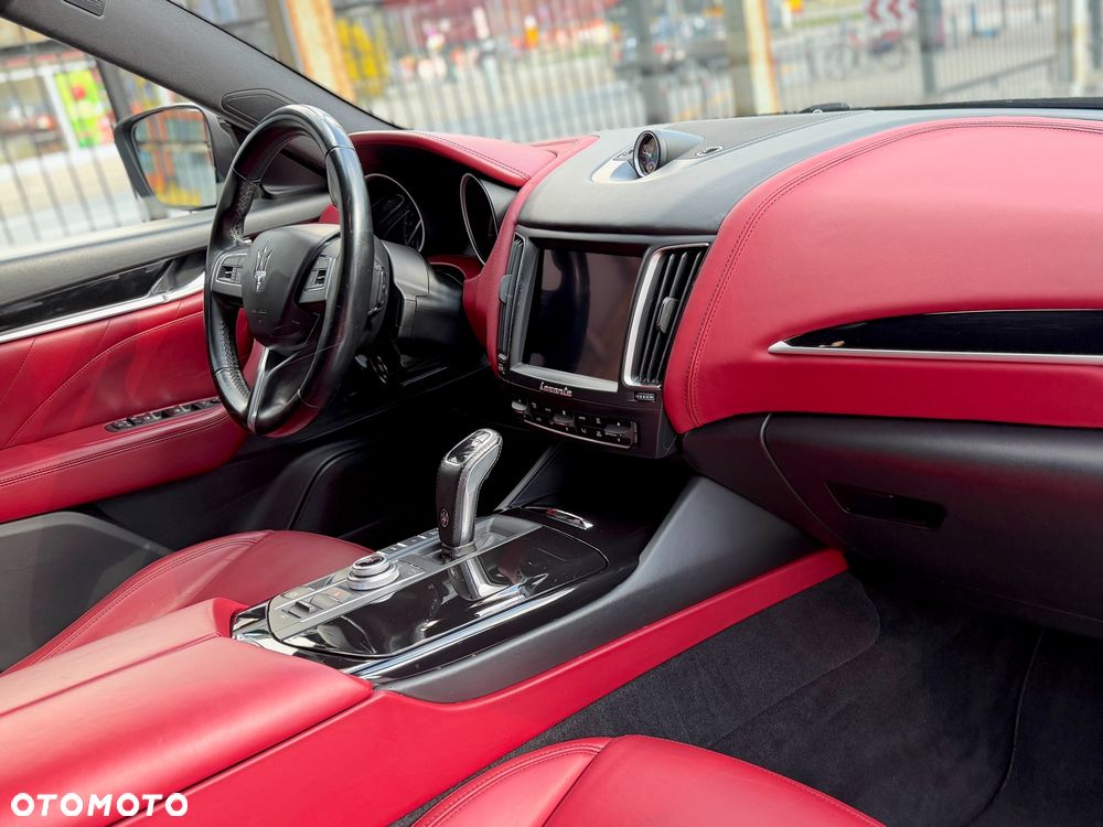 Maserati Levante Granlusso - 21