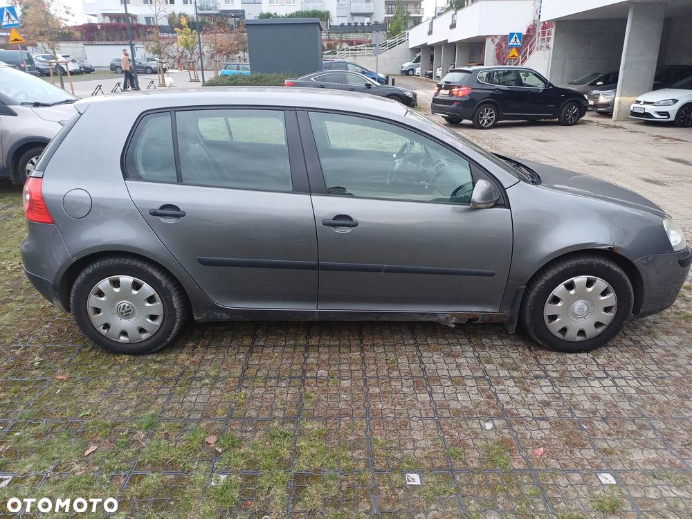 Volkswagen Golf 1.6 Comfortline - 8