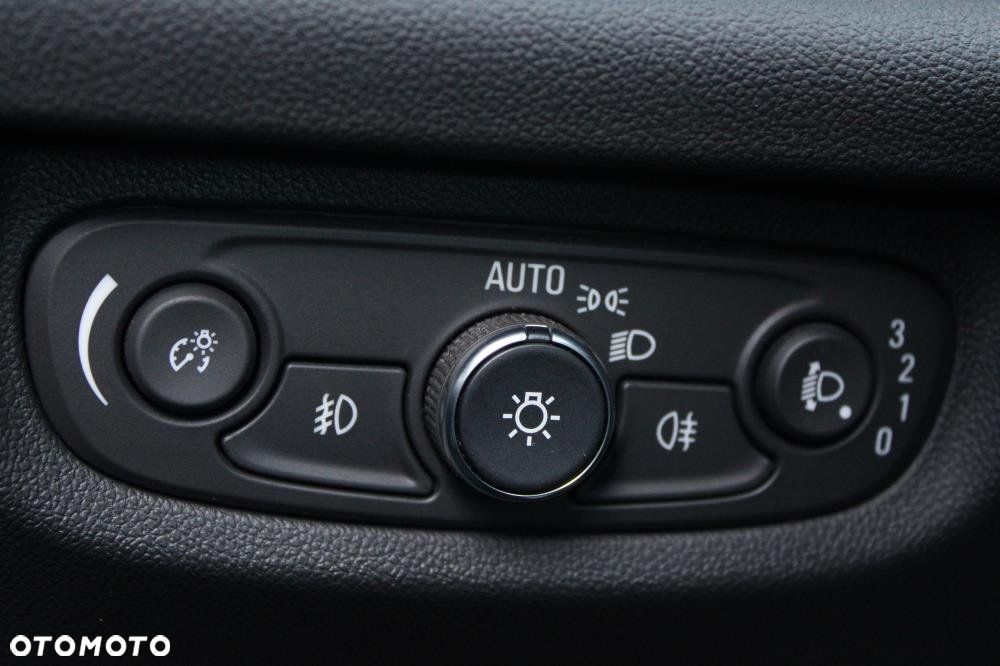 Opel Insignia - 12