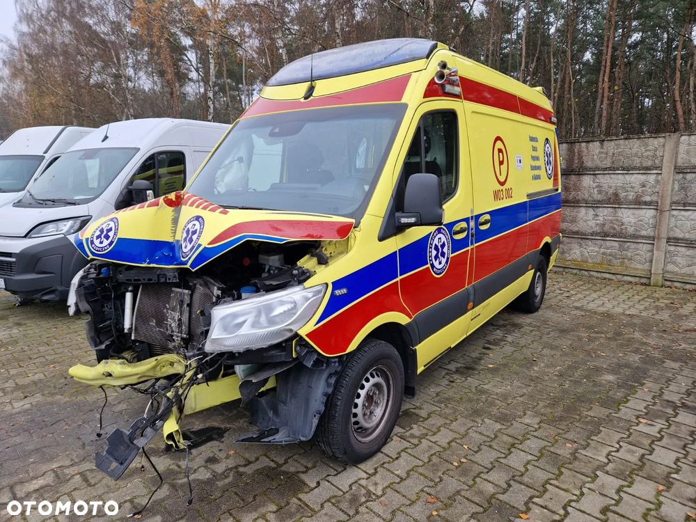 Mercedes-Benz Sprinter - 4