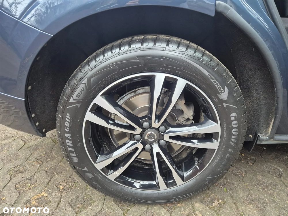 Volvo XC 60 D5 AWD Momentum - 32