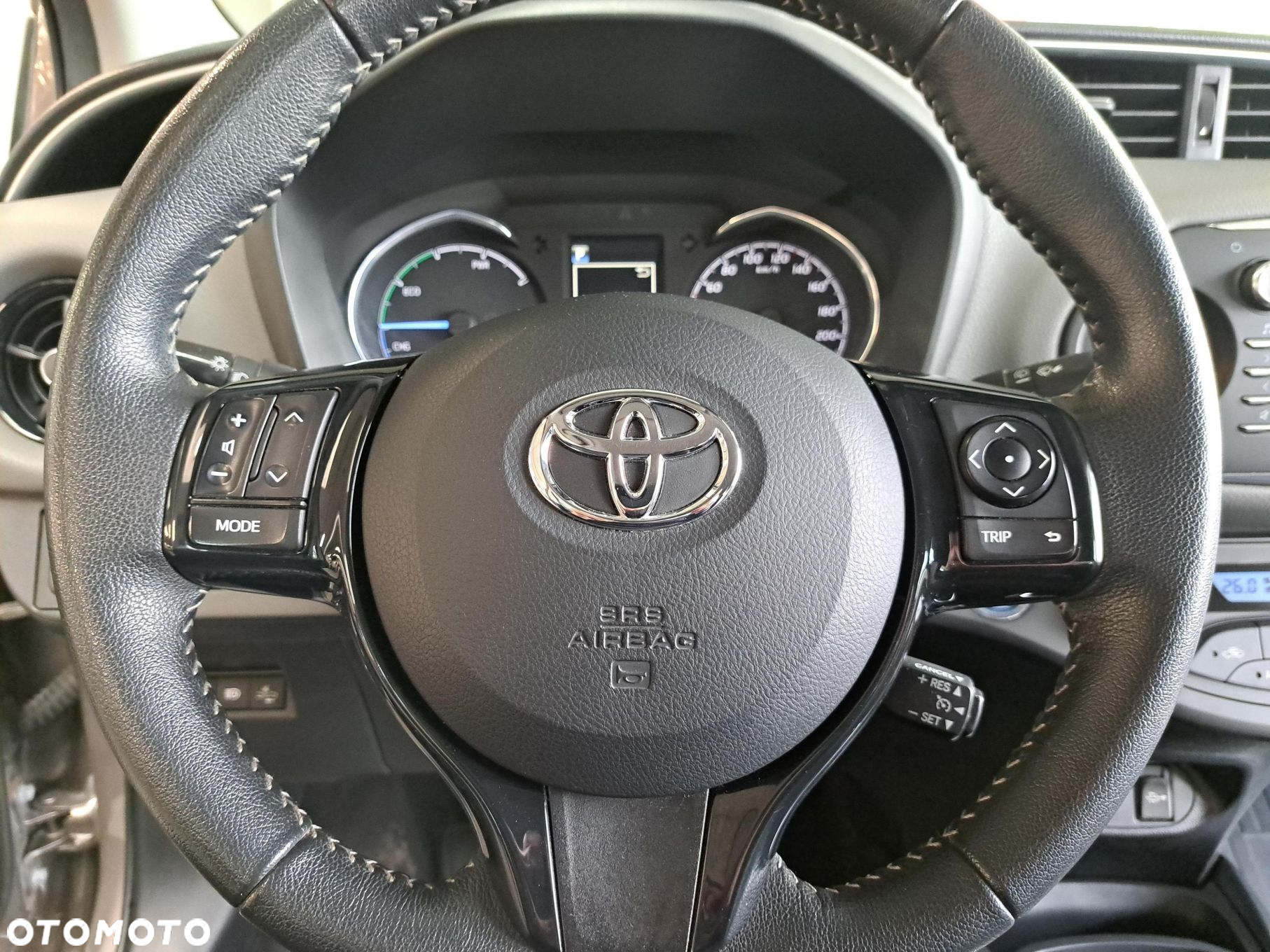 Toyota Yaris - 30