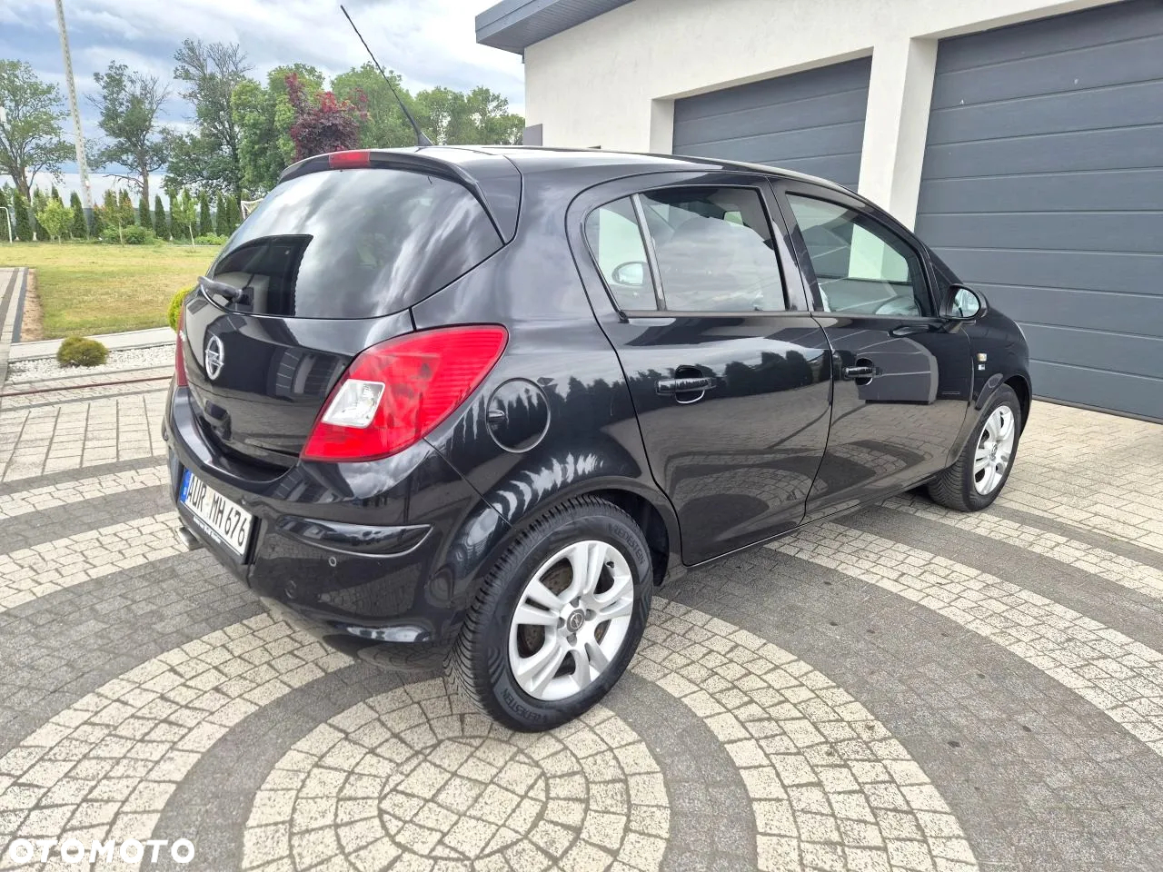 Opel Corsa 1.4 16V 150 Jahre - 6