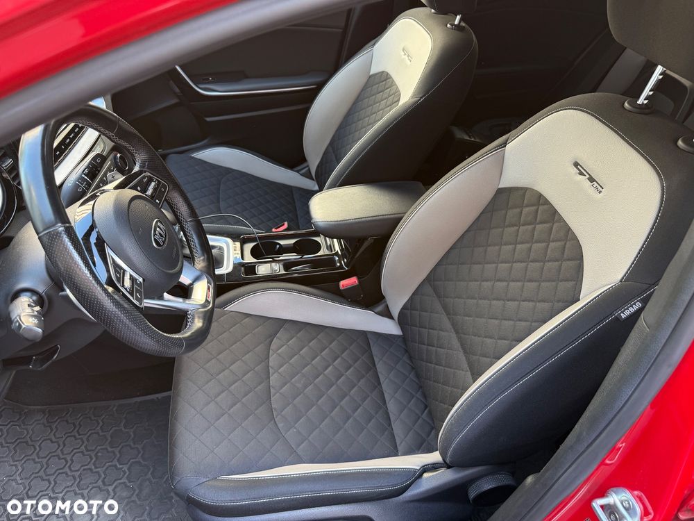 Kia Ceed 1.4 T-GDI GT-Line DCT - 14