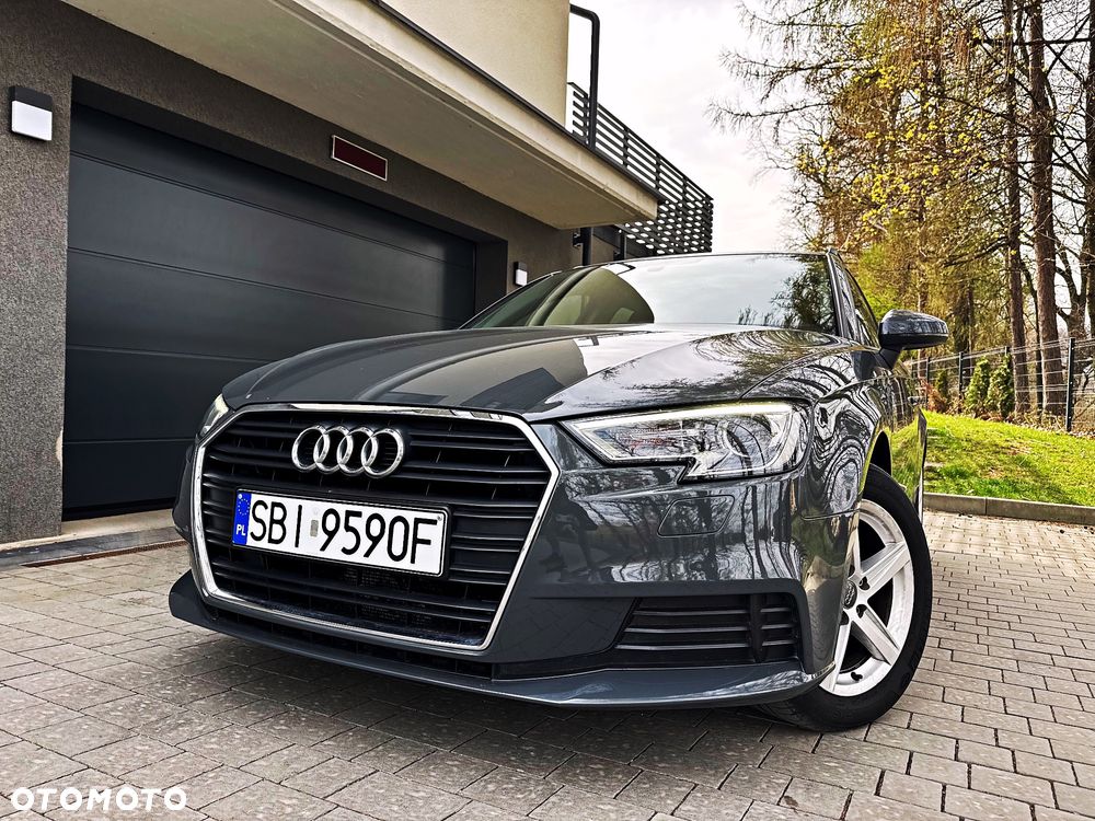 Audi A3 Sportback 1.6 TDI design - 5