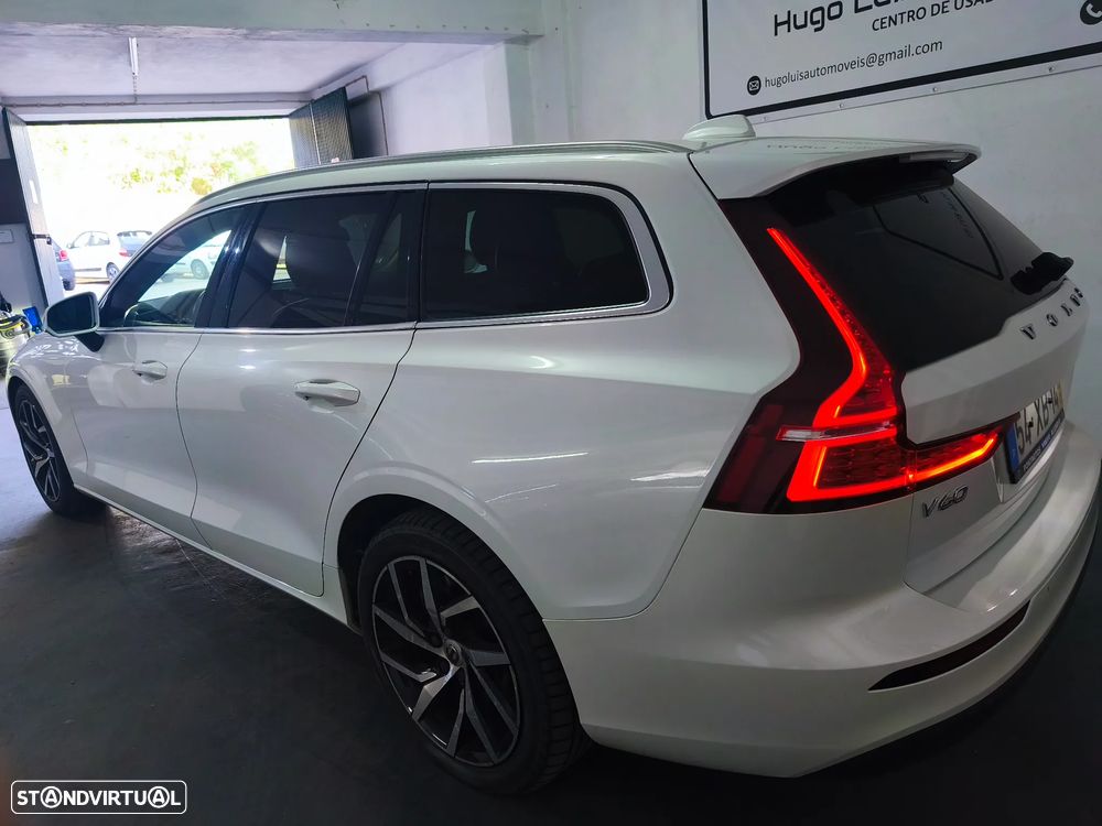 Volvo V60 2.0 D3 Momentum Geartronic - 7