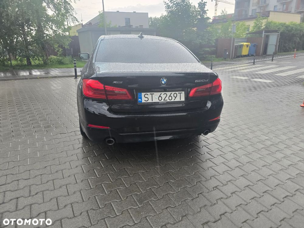 BMW Seria 5 520d xDrive Sport - 6