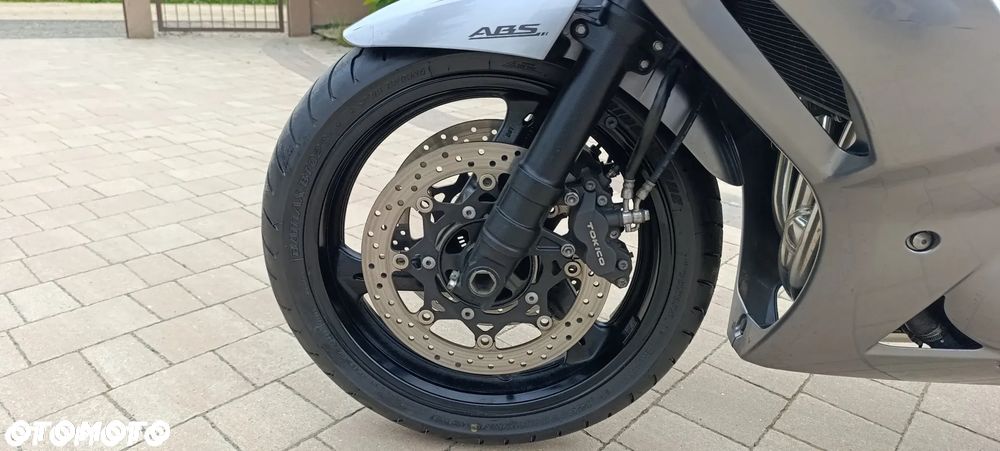 Suzuki GSX - 40