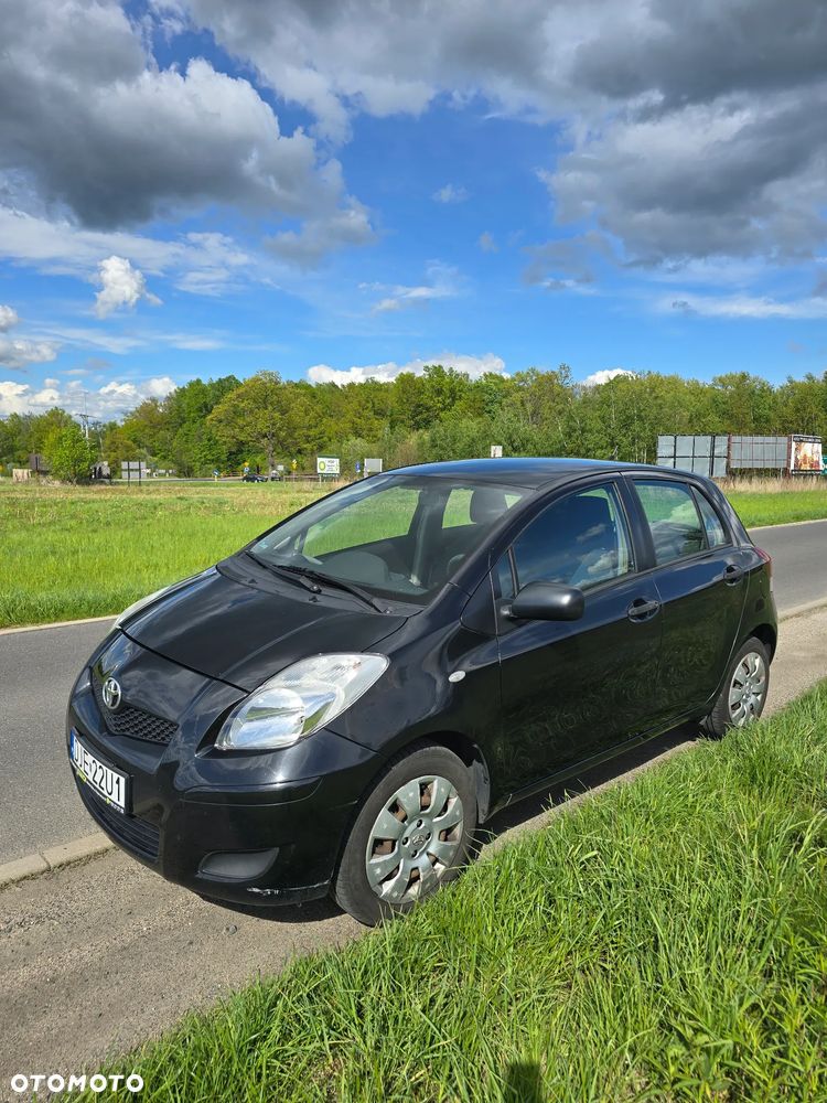 Toyota Yaris - 8