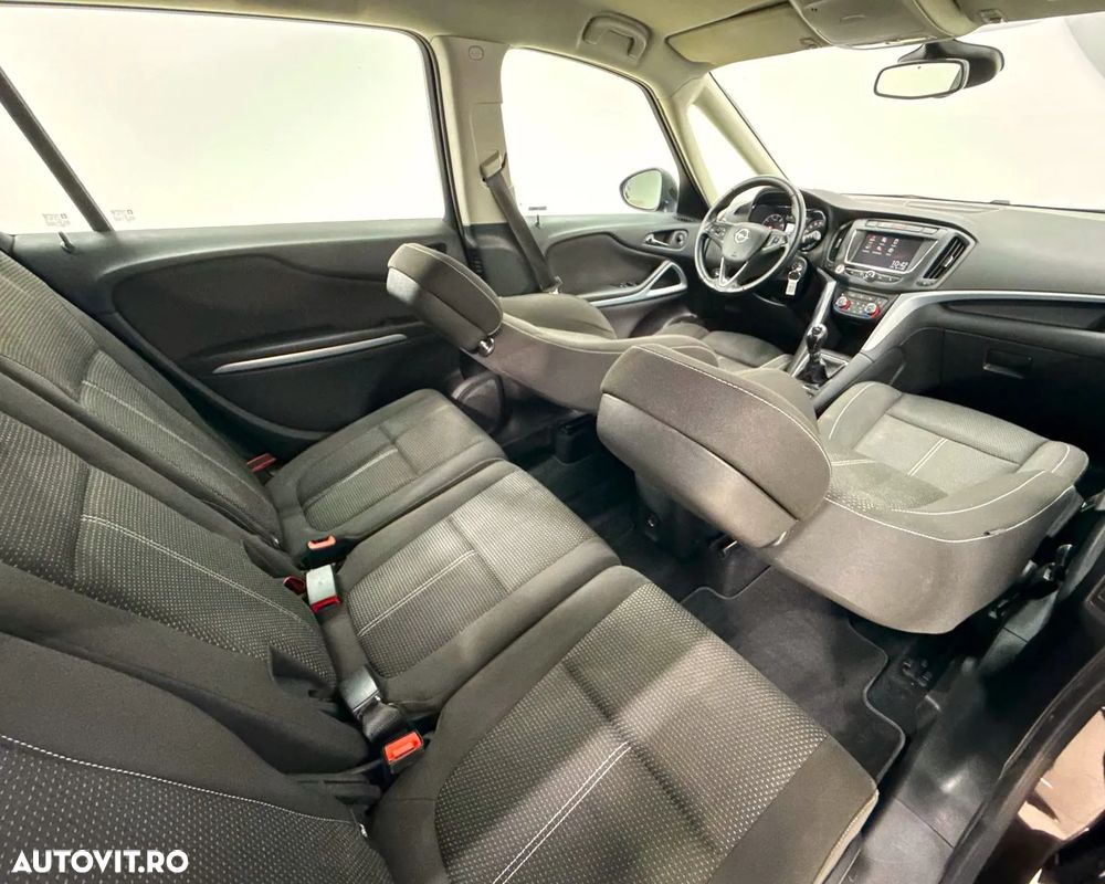 Opel Zafira Tourer 1.4 Turbo ecoFLEX Start/Stop Business Edition - 24