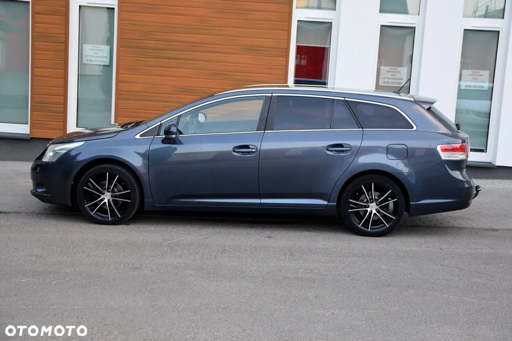 Toyota Avensis 1.8 Sol - 7