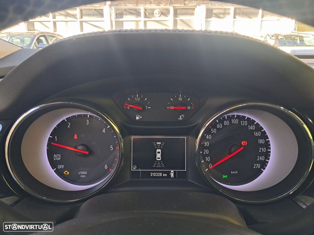 Opel Insignia Grand Sport 1.6 CDTi Dynamic - 11