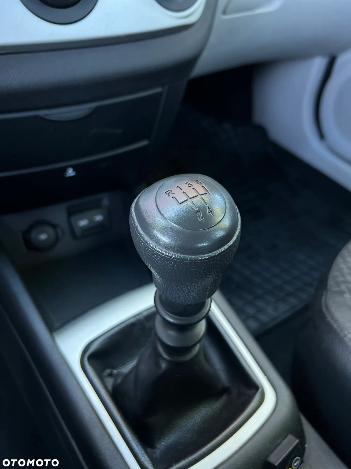 Kia Ceed - 22
