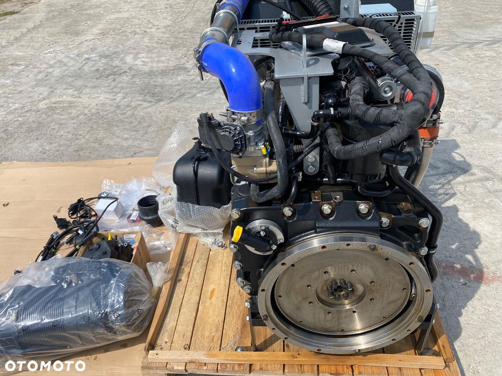 Nowy silnik Kohler MKL KDI3404TCR SQ S4 2200RPM - 12