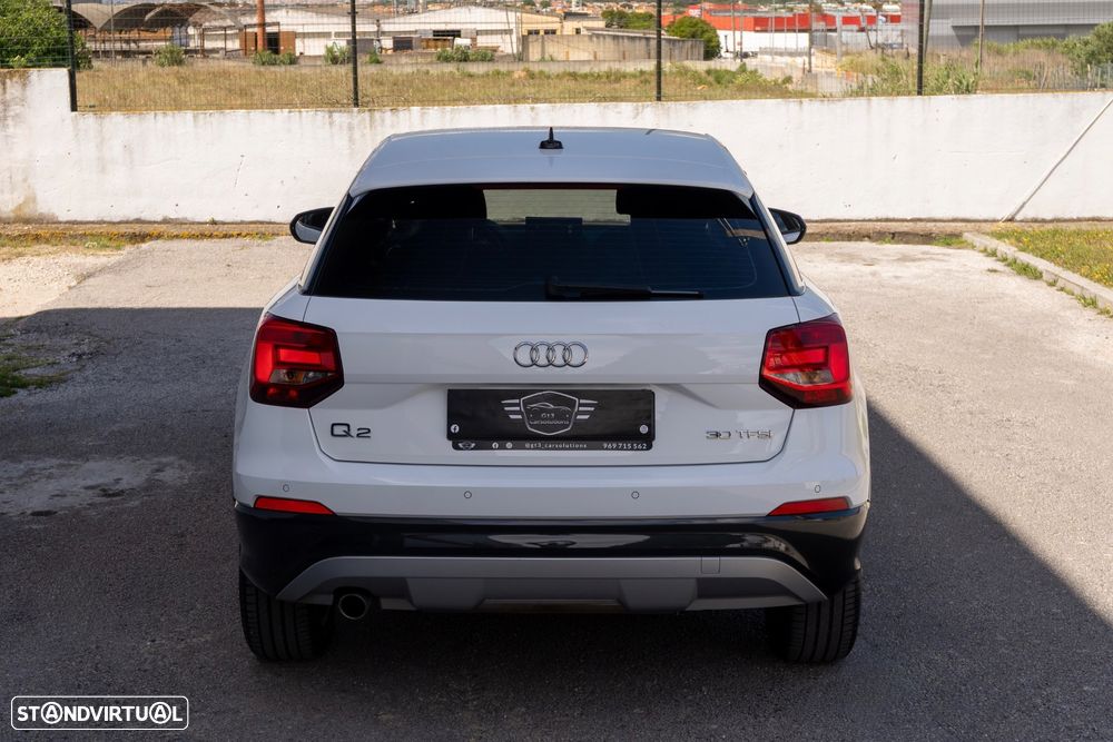 Audi Q2 30 TFSI Design S tronic - 9