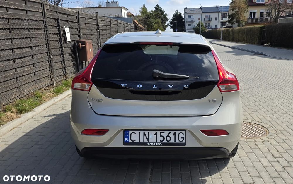 Volvo V40 T2 Geartronic Momentum - 6