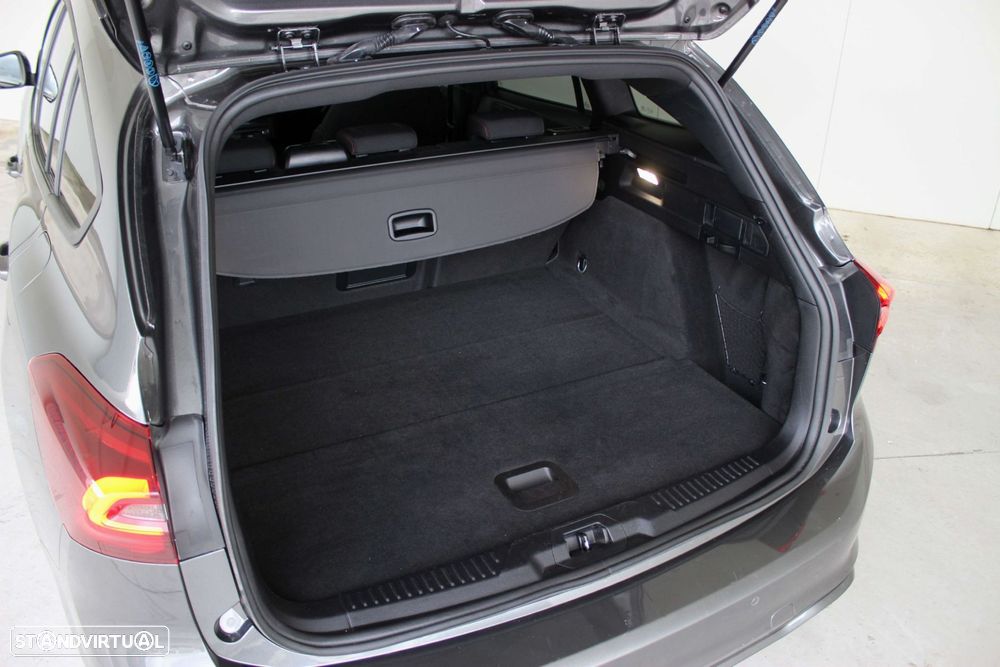 Ford Focus SW 1.0 EcoBoost MHEV ST-Line X Aut. - 12