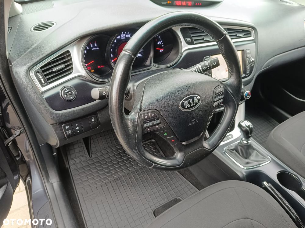 Kia Ceed 1.6 CRDi XL - 27