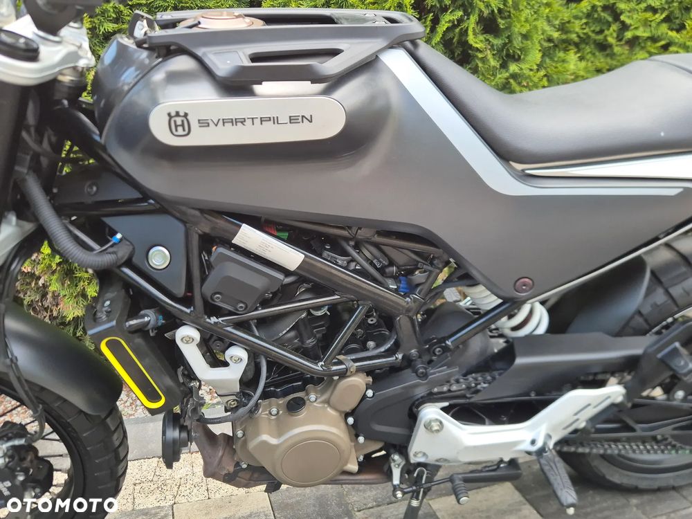 Husqvarna Svartpilen - 18