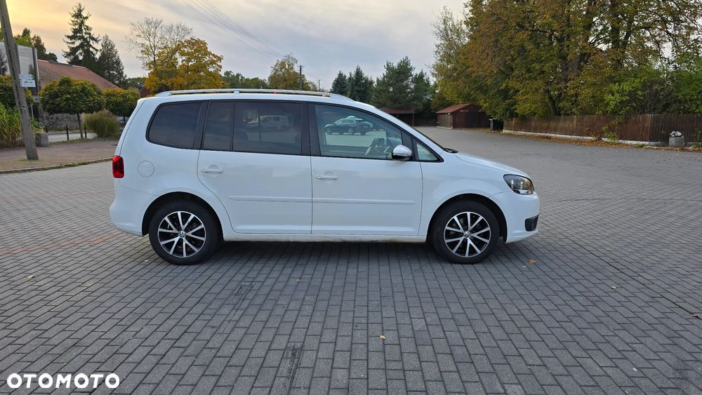 Volkswagen Touran 1.6 TDI DPF Highline - 11