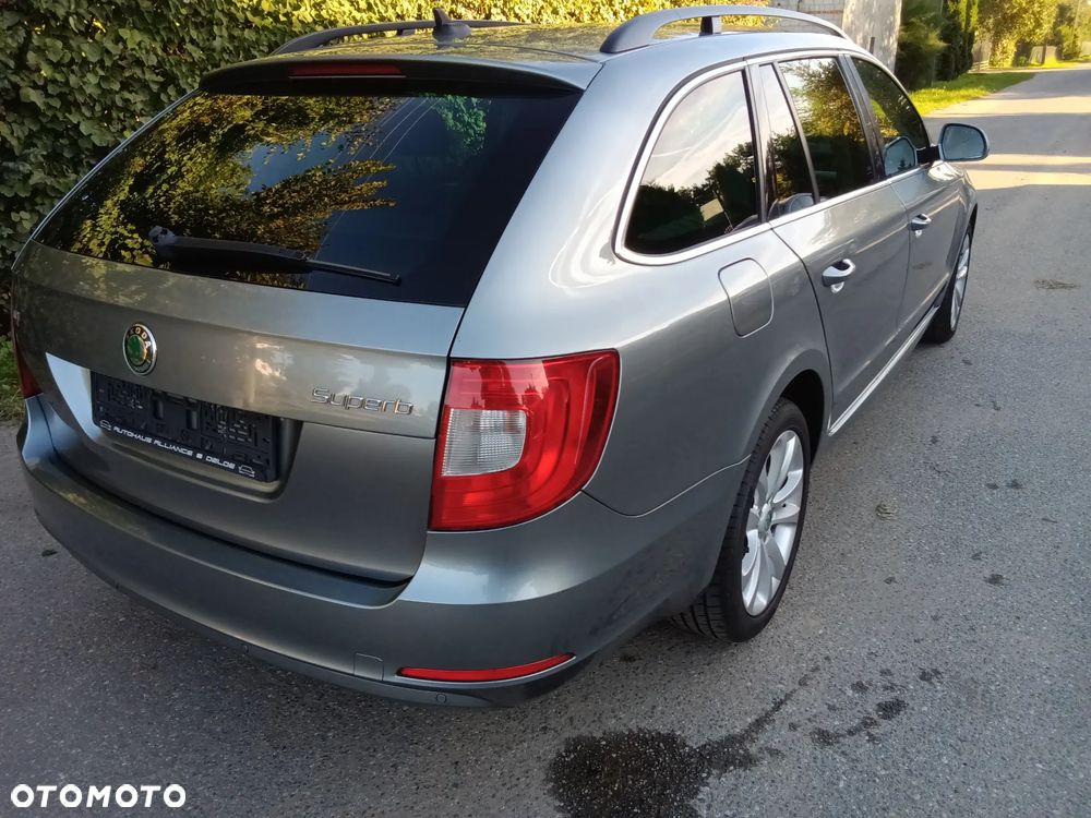 Skoda Superb 2.0 TDI Comfort DSG - 3