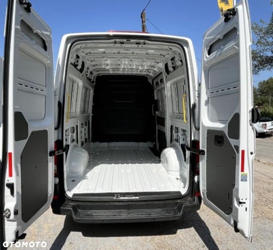 Volkswagen CRAFTER - 5