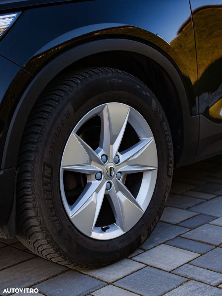 Volvo XC 40 D4 AWD R-Design - 6