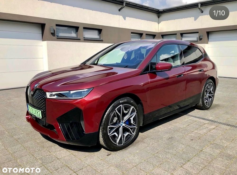BMW iX xDrive40 76.6kWh Signature - 1