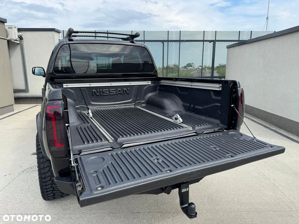 Nissan Navara 3.0 D V6 Platinum Long EU5 - 9