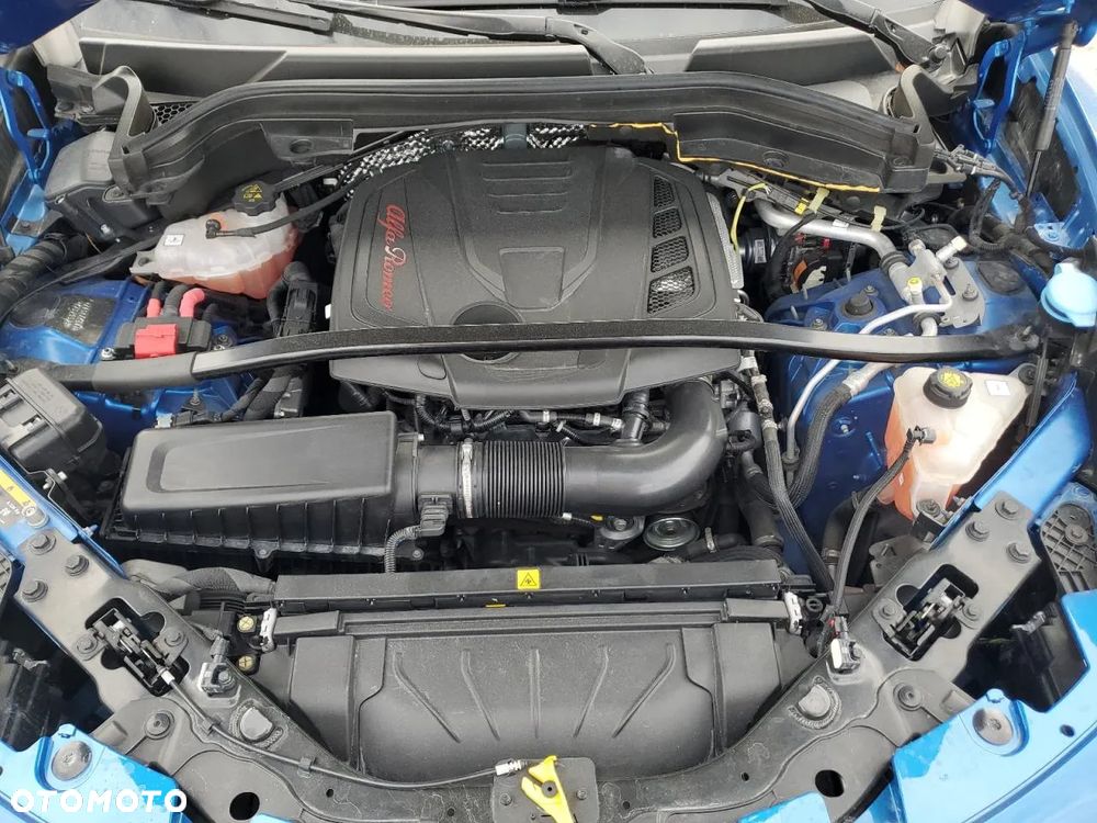 Alfa Romeo Stelvio 2.0 Turbo 16V AT8-Q4 Ti - 12