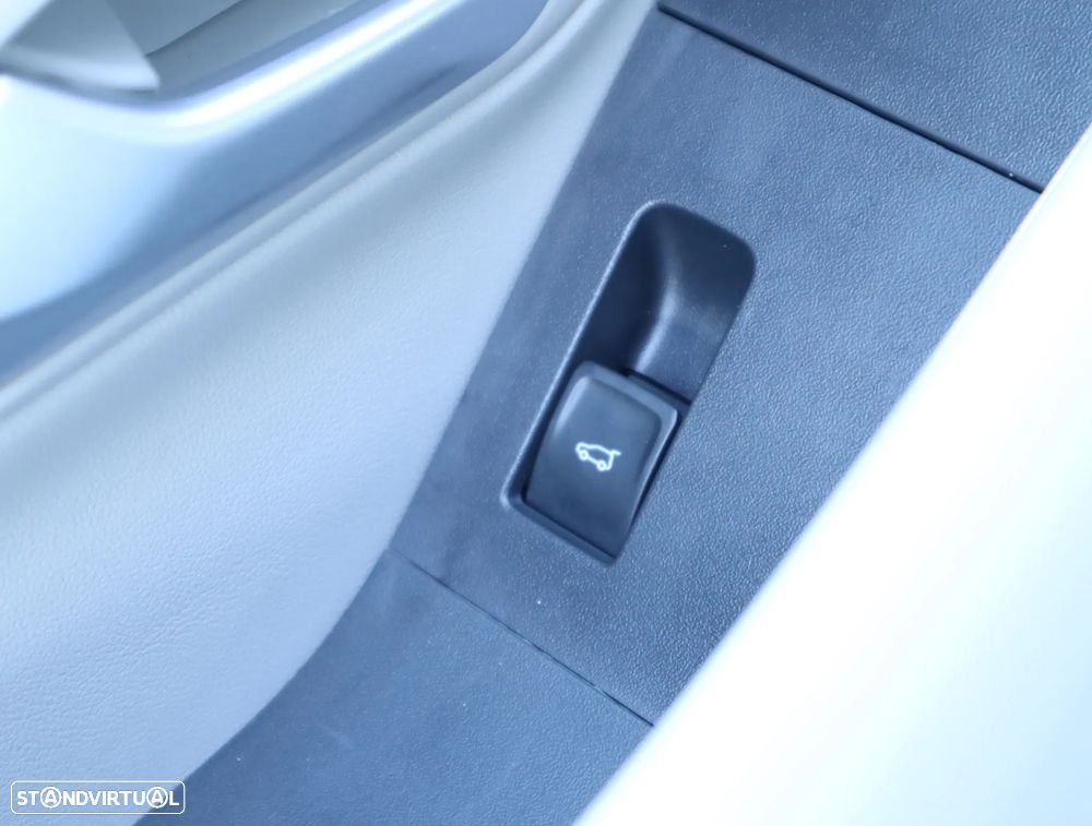 Ford Explorer 77 kWh Premium - 30