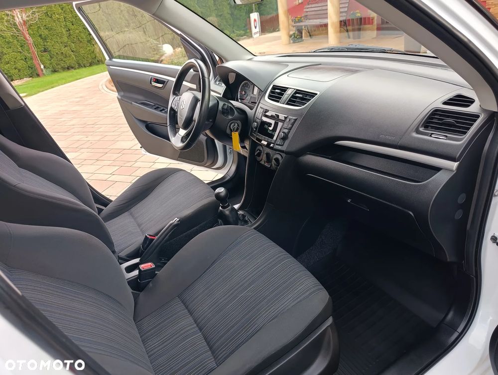 Suzuki Swift 1.2 4x4 Club - 36