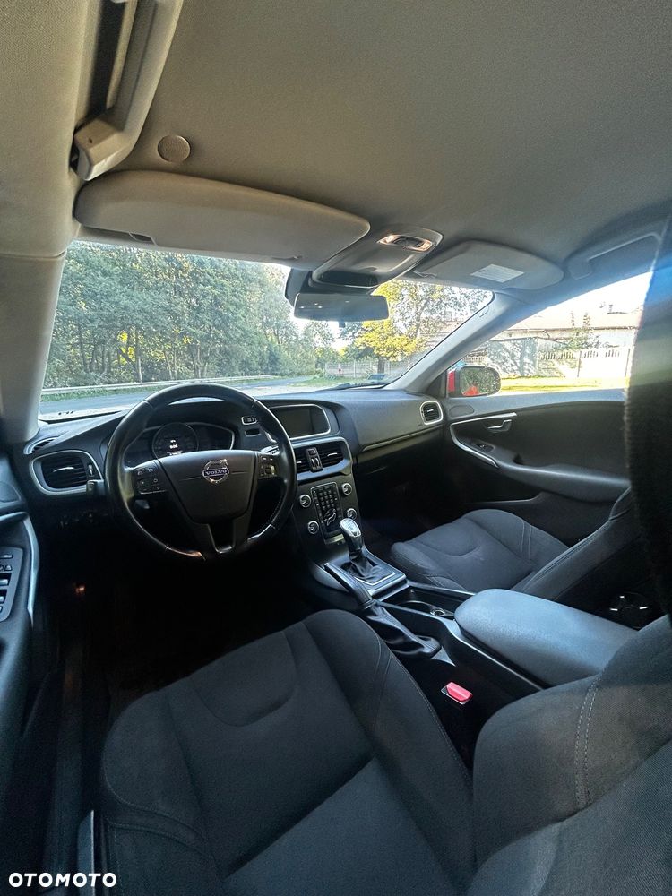 Volvo V40 D3 Summum - 9