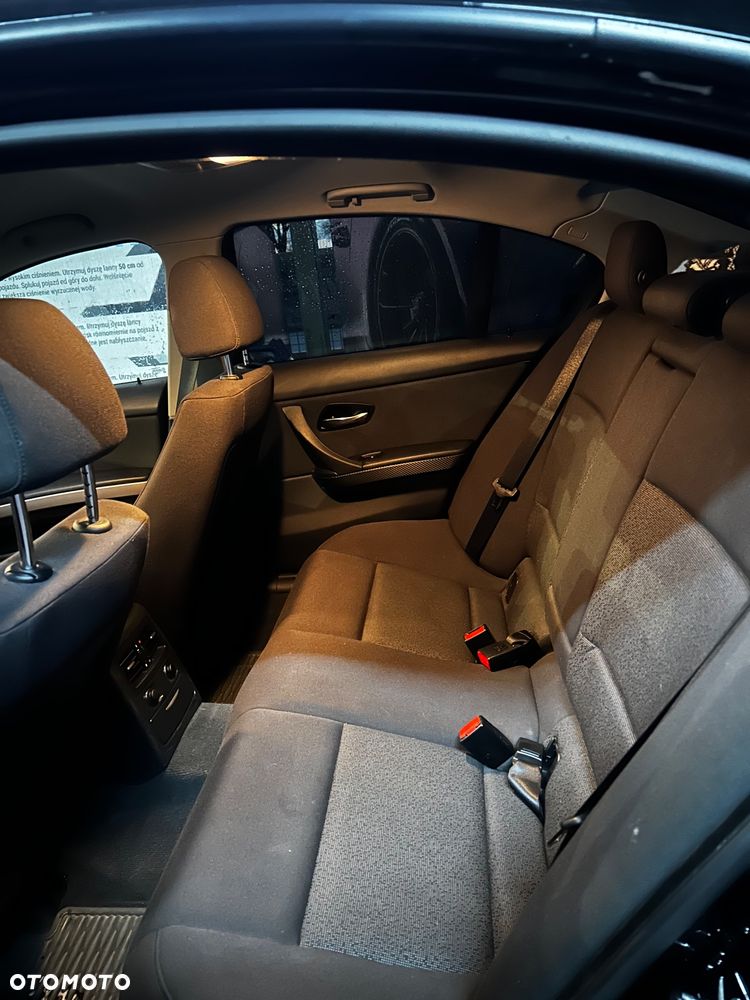 BMW Seria 3 318i - 13