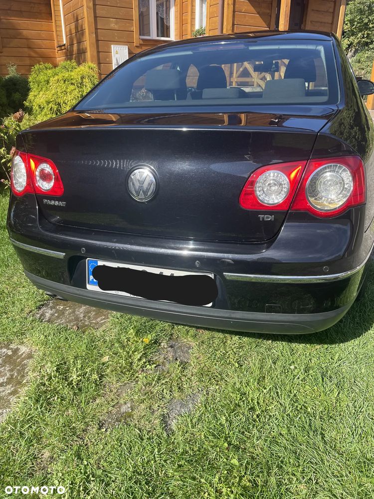 Volkswagen Passat 1.9 TDI Comfortline - 8