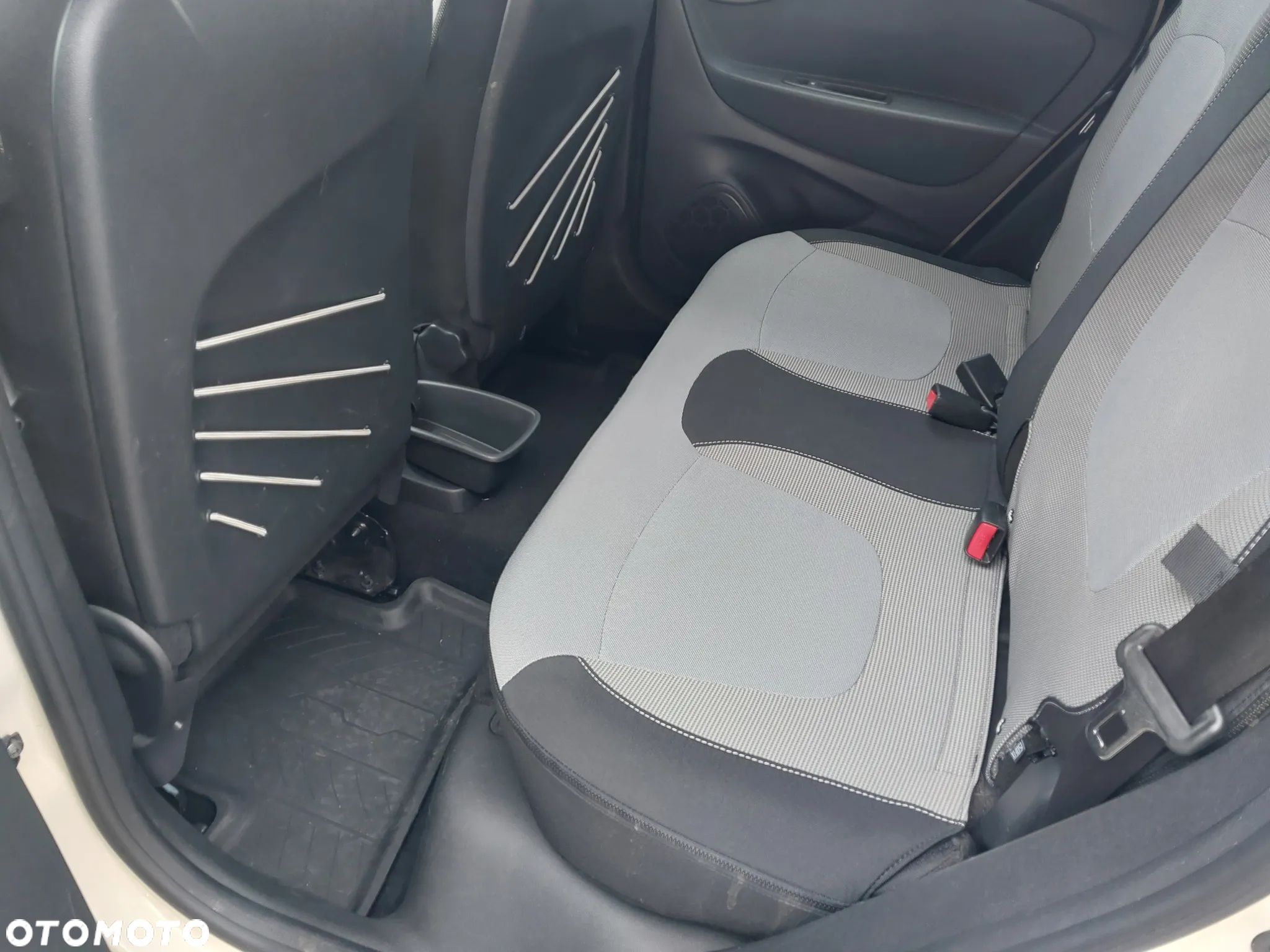 Renault Captur 0.9 Energy TCe Intens - 13