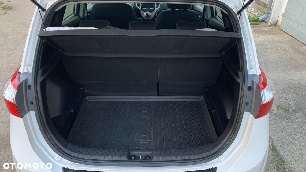 Hyundai ix20 1.4 BlueDrive Comfort - 10
