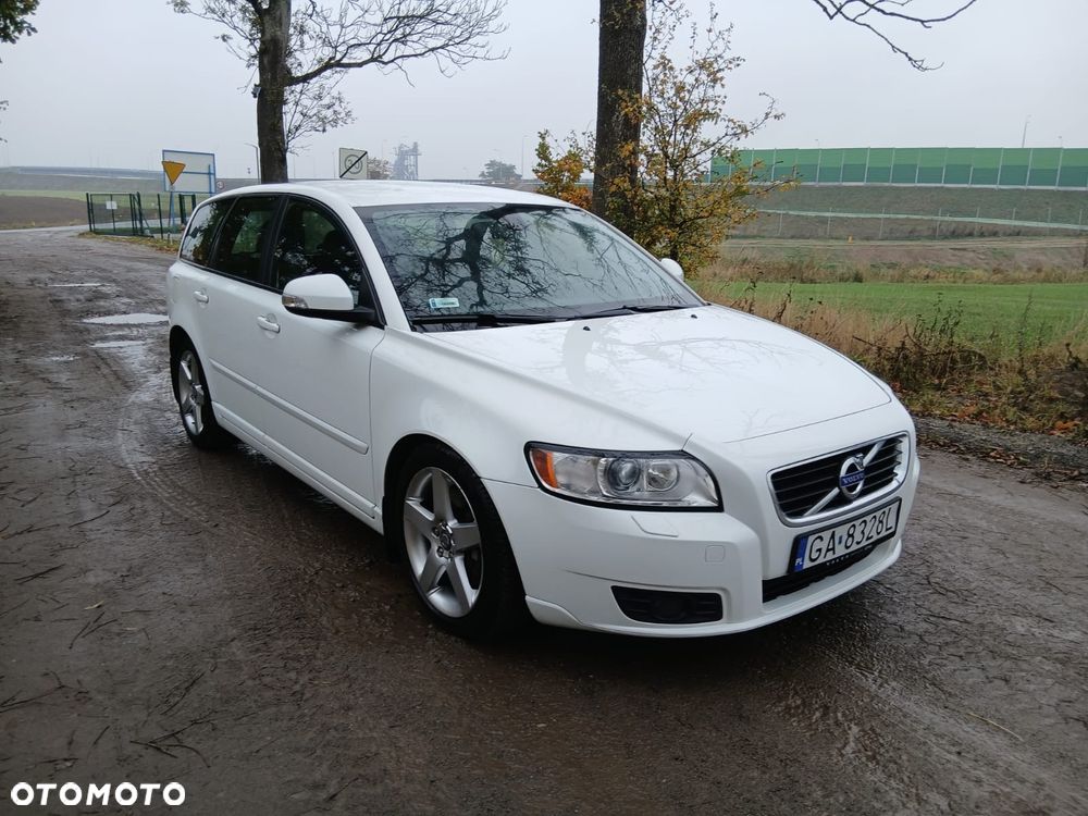 Volvo V50