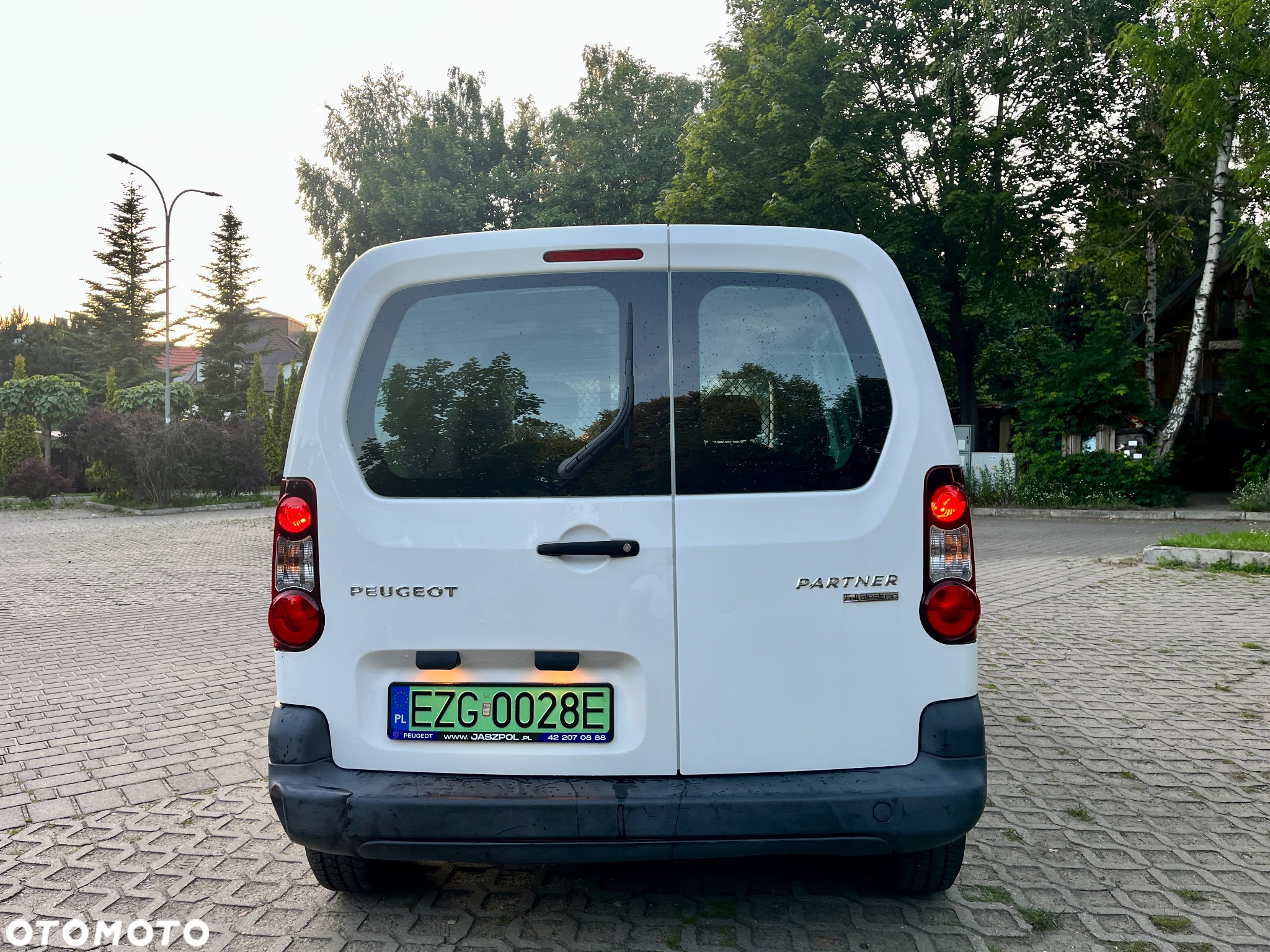 Peugeot Partner - 8
