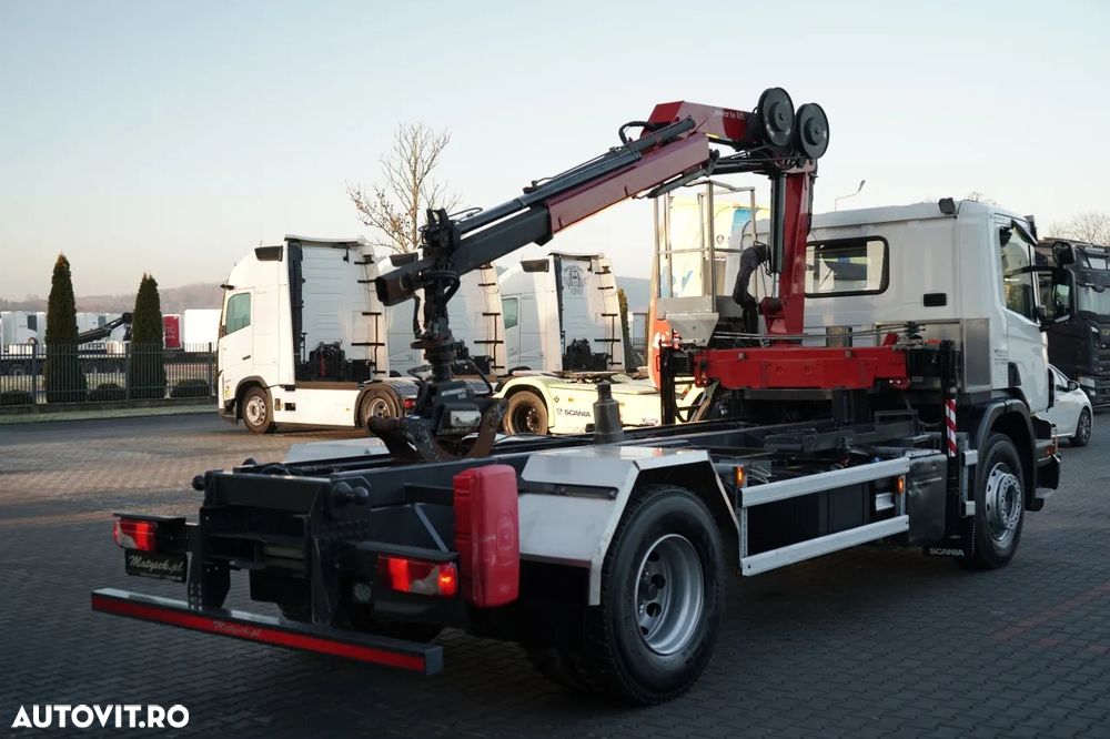 Scania P 280 / 4X2 / ȘASIU - 4,9 M / + HDS HMF 635 / CAPACITATE DE RIDICARE 1.500 KG / ATINGERE MAXIMĂ 6,9 M / GRĂTAR / - 11