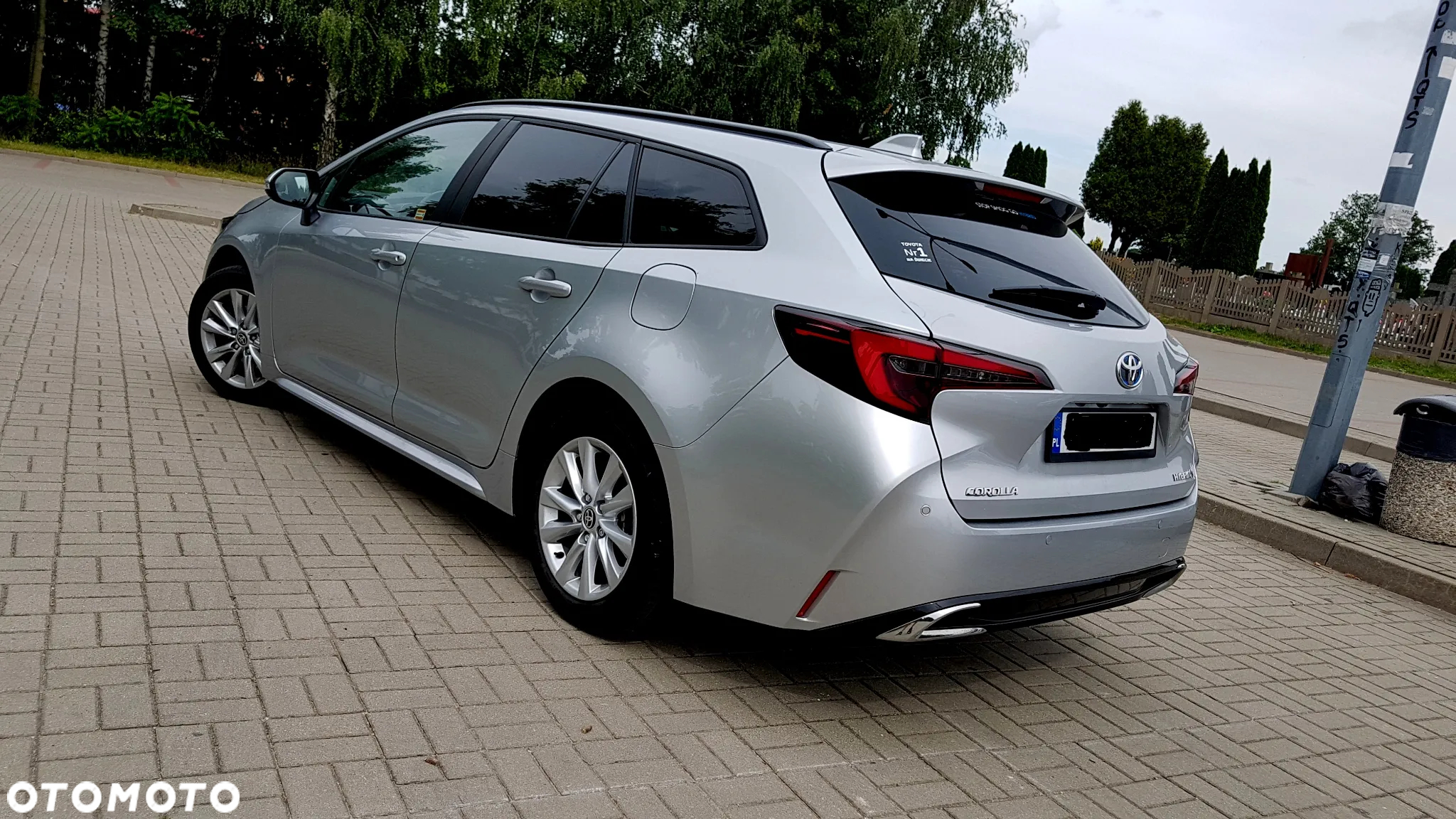 Toyota Corolla 1.8 Hybrid Comfort - 12