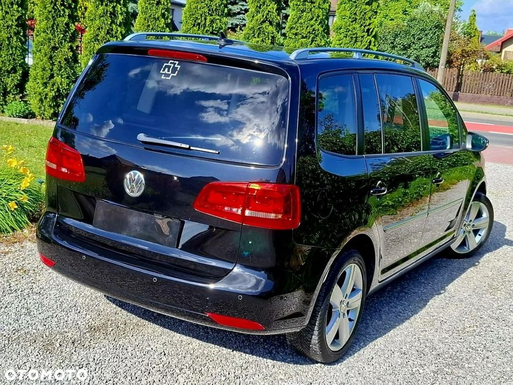 Volkswagen Touran 2.0 TDI DPF Highline DSG - 10