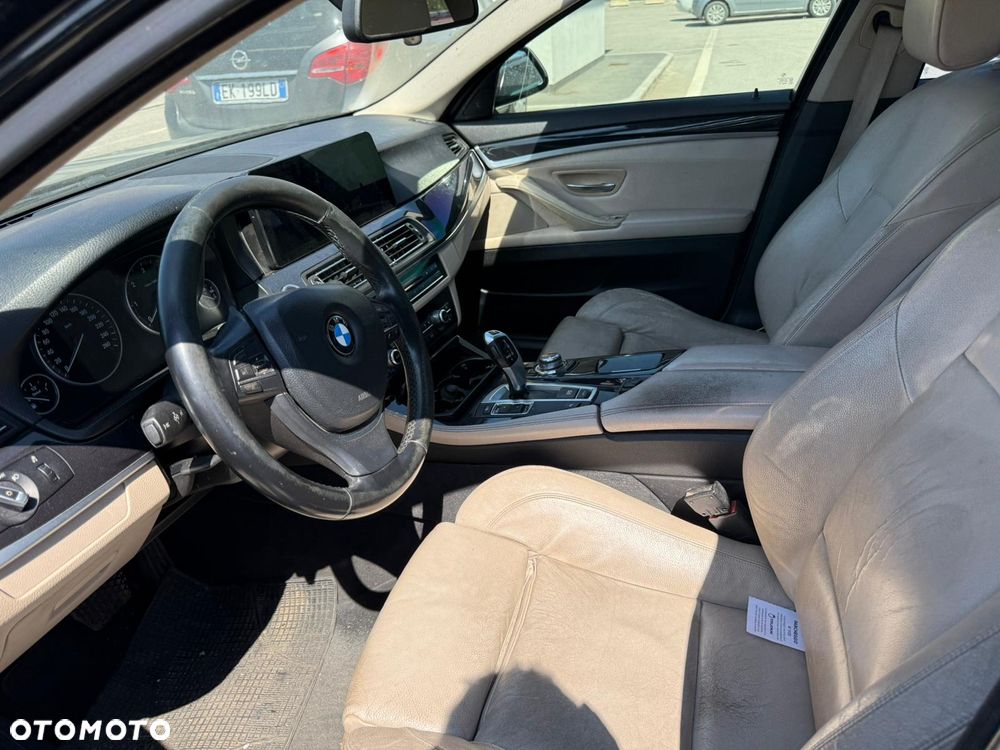 BMW Seria 5 520d Luxury Line - 7