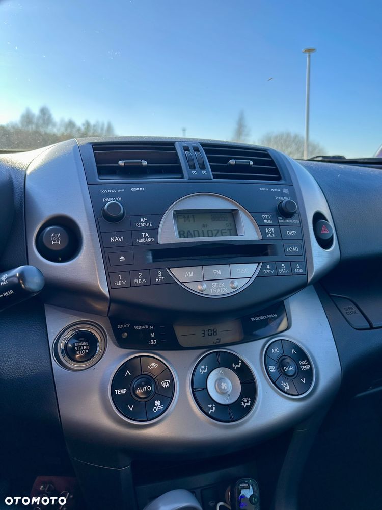 Toyota RAV4 2.2 D-4D Luna - 14