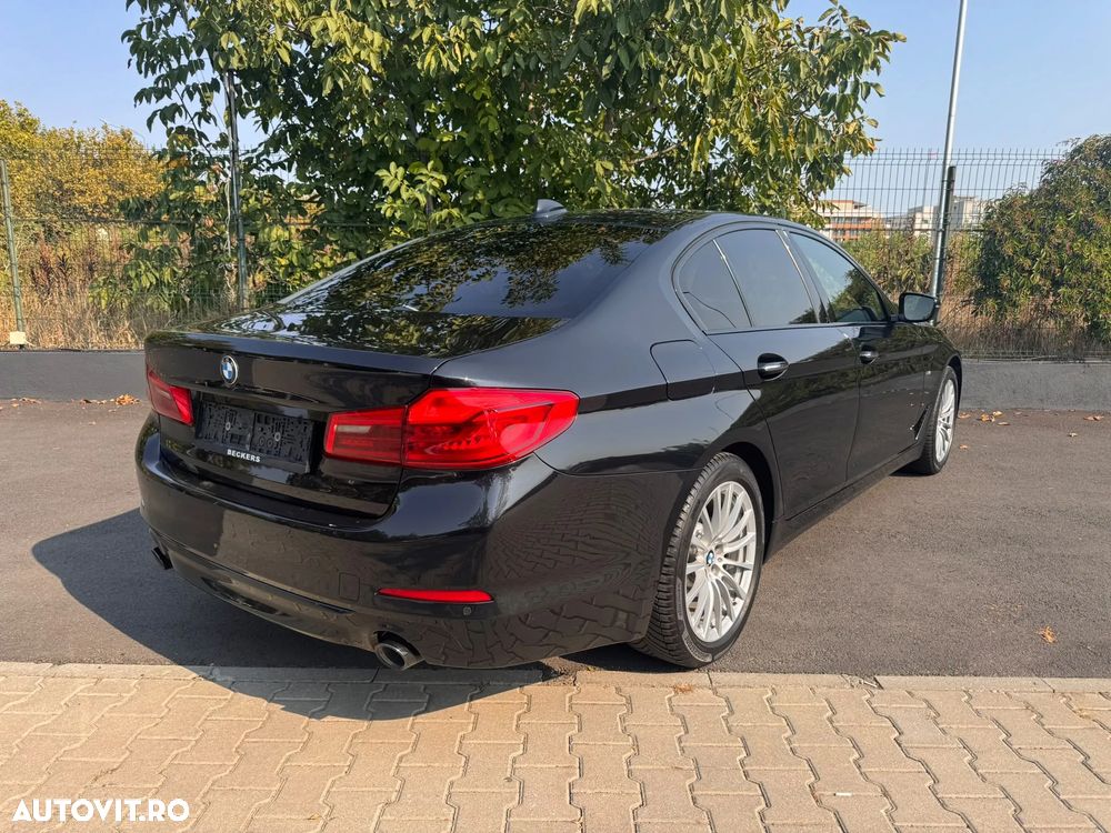 BMW Seria 5 520d Aut. Sport Line - 7